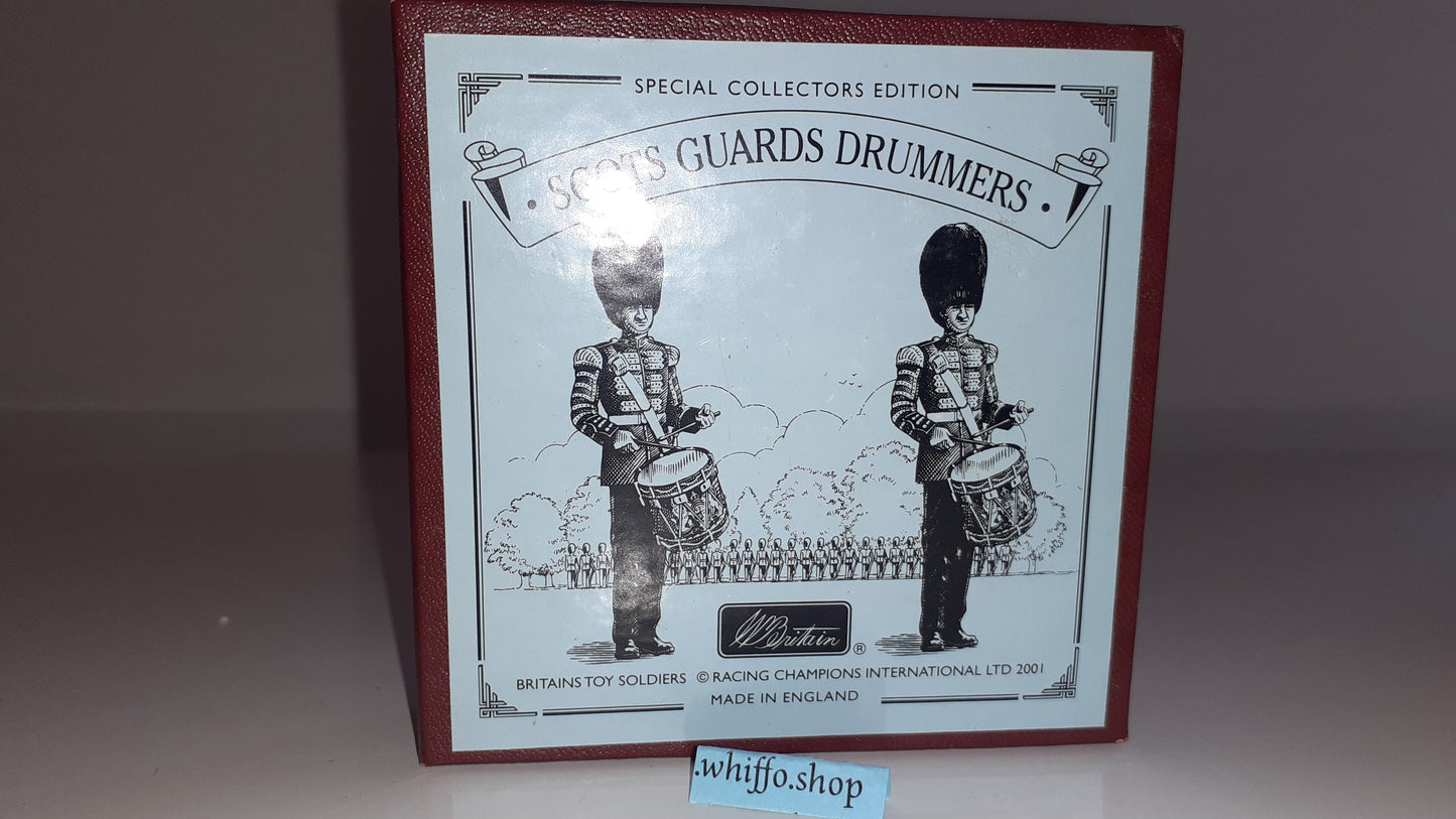 Britains 40211 Queen Victoria Scots Guards Drummers 1:32 metal boxed for sale S8