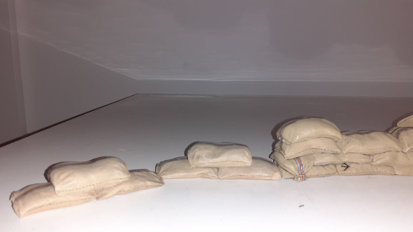 Britains 24th Foot Zulu War 51003 Mealie Bags Curve Straight 5 Pieces 1:32 S70