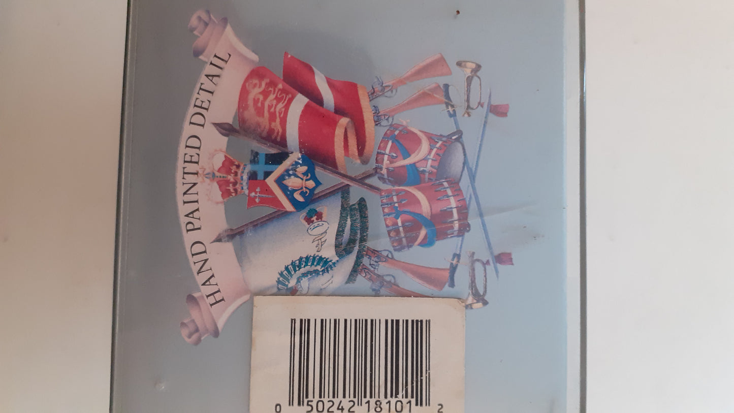 Britains ceremonial Queen Elizabeth II Household Cavalry 1989 perspex box 1:32 S112