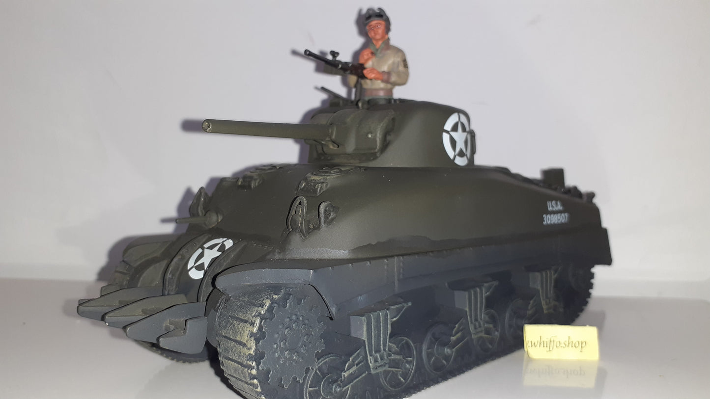 Britains 17496 17496a ww2 Sherman M4a1 tank boxed 1:32 2003 S1 fury