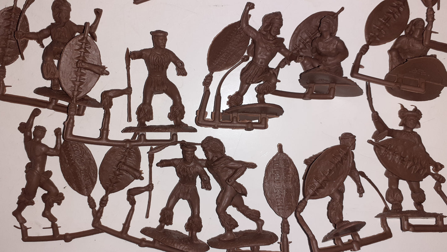 conte plastic Zulus 2001 16 Figures Set 2 Boxed 1:32 S8