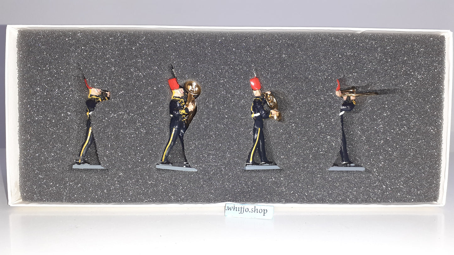 Britains 40265 Queen Elizabeth 7th Hussars Band 2001 1:32 metal boxed Set 2 S523