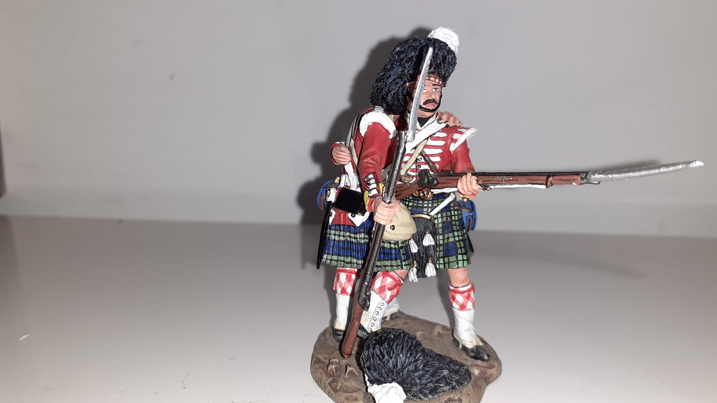 King and country crimean war crw021 93rd Highlanders Helping A Friend Boxed s4