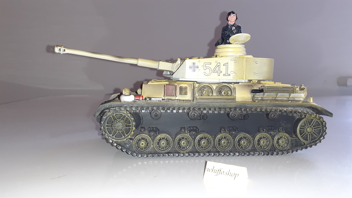 Britains 17460 541 ww2 German Winter Panzer 4 tank IV boxed 1:32 2003 S4