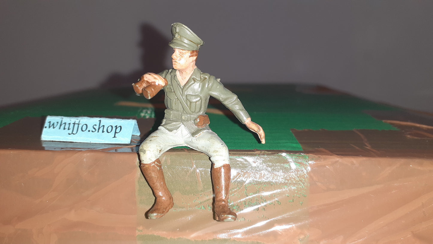 Britains deetail ww2 german Afrika Korps Kubelwagen Officer 1970s 1:32 b2