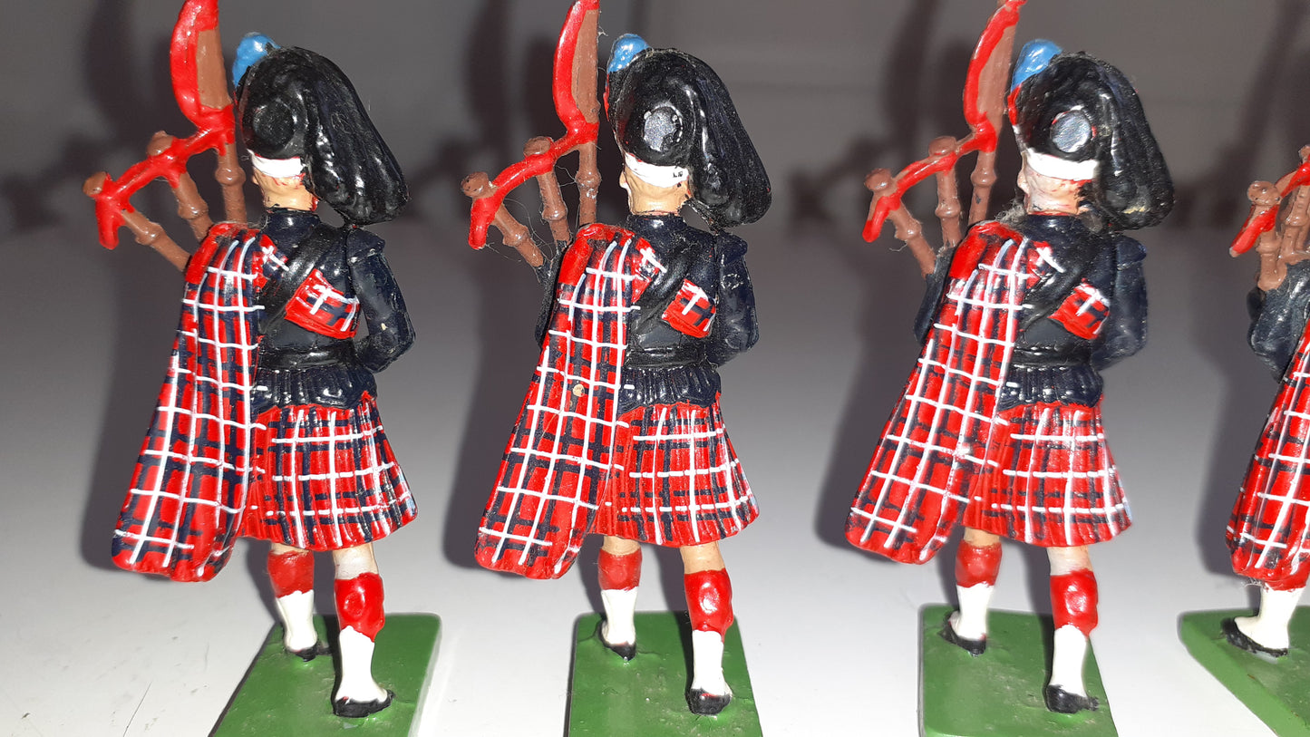 Britains ceremonial Scots Guards 7241 pipers 1:32 1980s b2