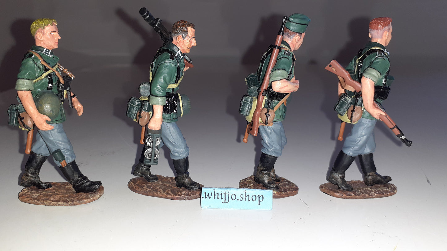 king and country wss40 ww2 German 1944 Marching Wehrmacht 2003 1:30 metal Wdb97