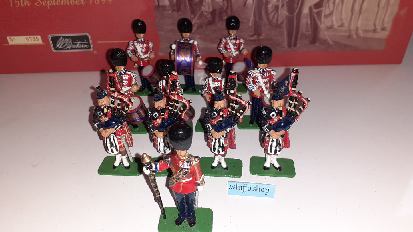 Britains 00214 1999 Band Scots Guards Pipes Drums Victoria 1:32 metal boxd S8b
