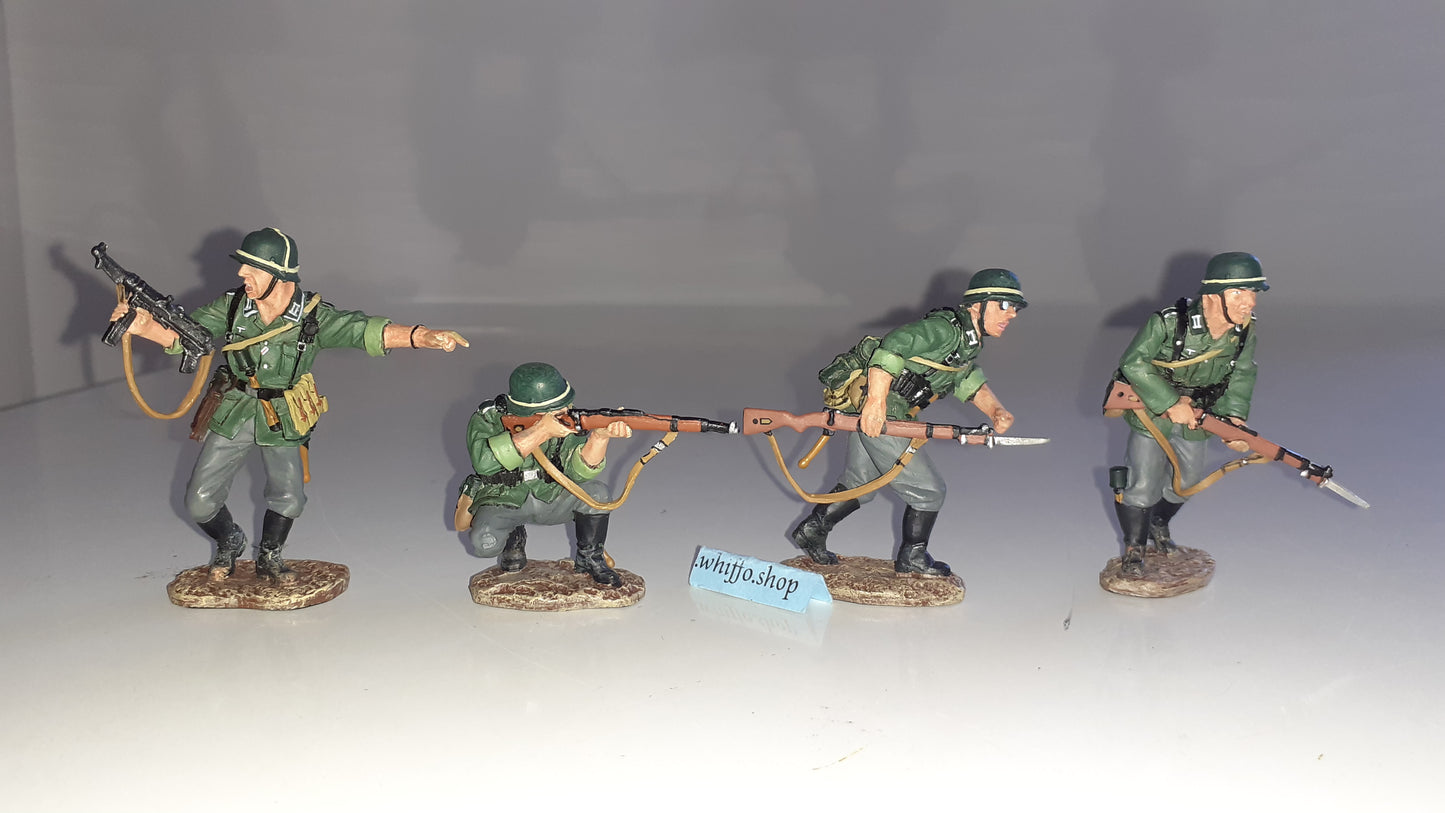 king and country wss39 ww2 German 1944 Wehrmacht Attacking 2003 1:30 metl Wdb97