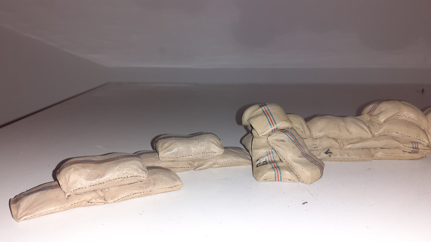 Britains 24th Foot Zulu War 51003 Mealie Bags Curve Straight 5 Pieces 1:32 S70