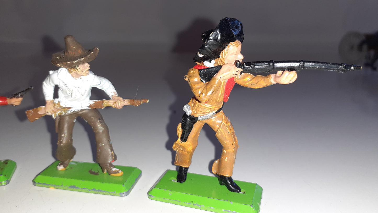 Britains deetail Wild West Mexicans 1970s 1:32 b25