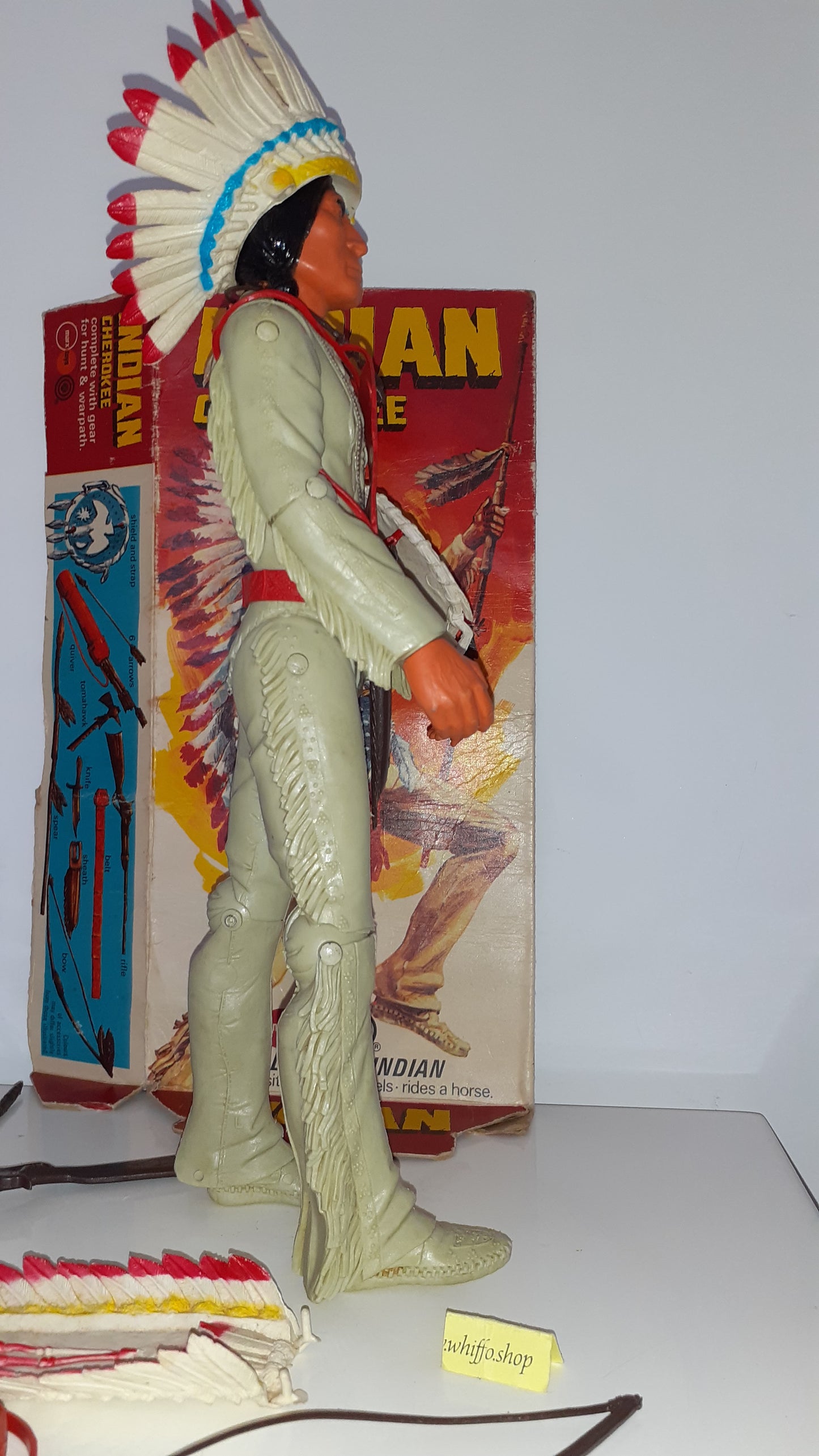 Marx Cherokee Indian Chief 1970s Part Of Box With Weapons Accessories S8