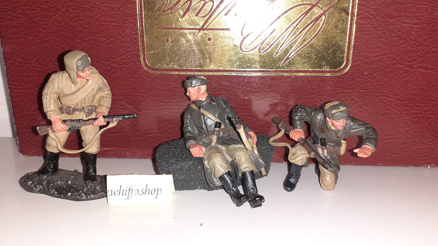 Britains 17591 T34 Russian Tank Support Infantry Riders 2005 1:32 S1