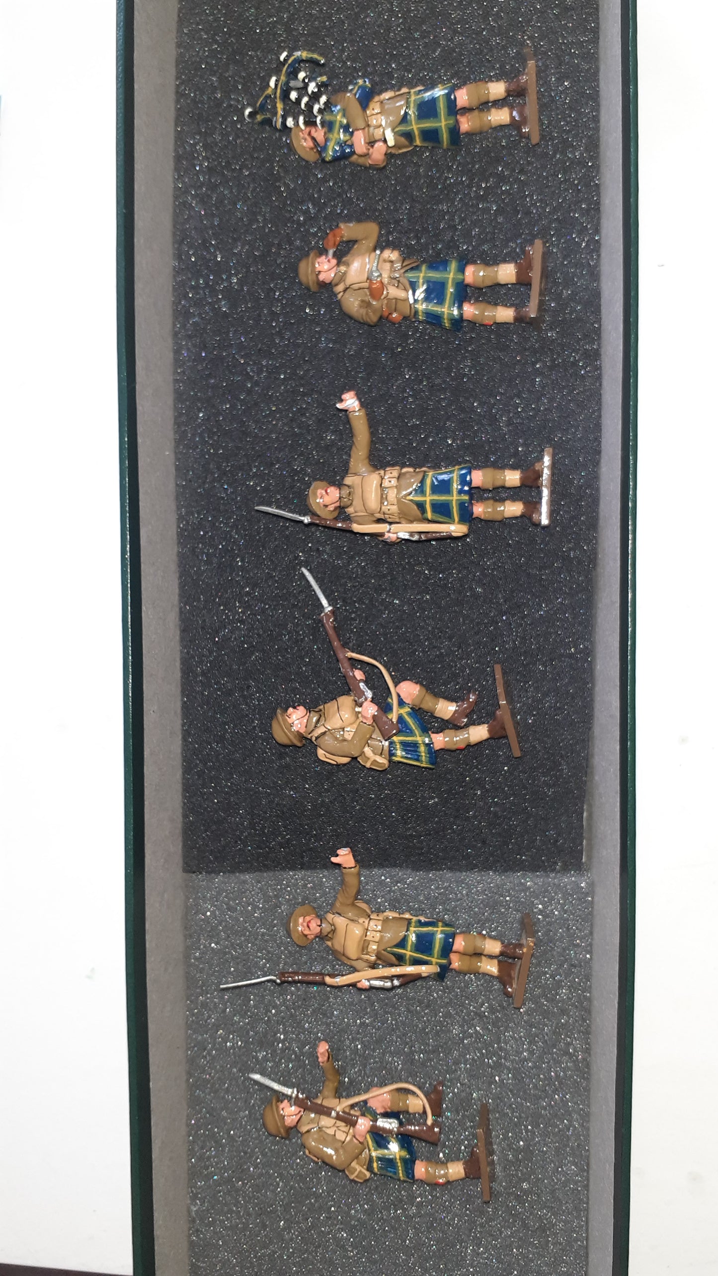 Britains Compatible Tommy Atkins Gordon Highlanders Over The Top ww1 1:32 S147