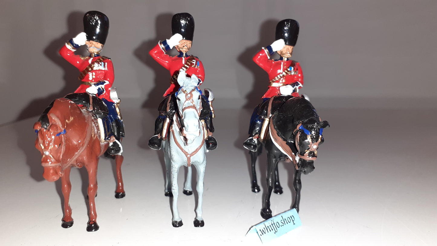 Britains 40208 1999 Scots Guards Senior Officers Victoria 1:32 metal boxd S8b