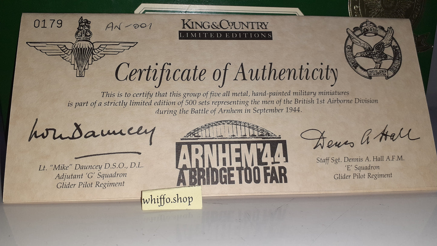 King and country Ww2 An001 Only 500 Paras Paratroopers Arnhem boxed 1:30 S857