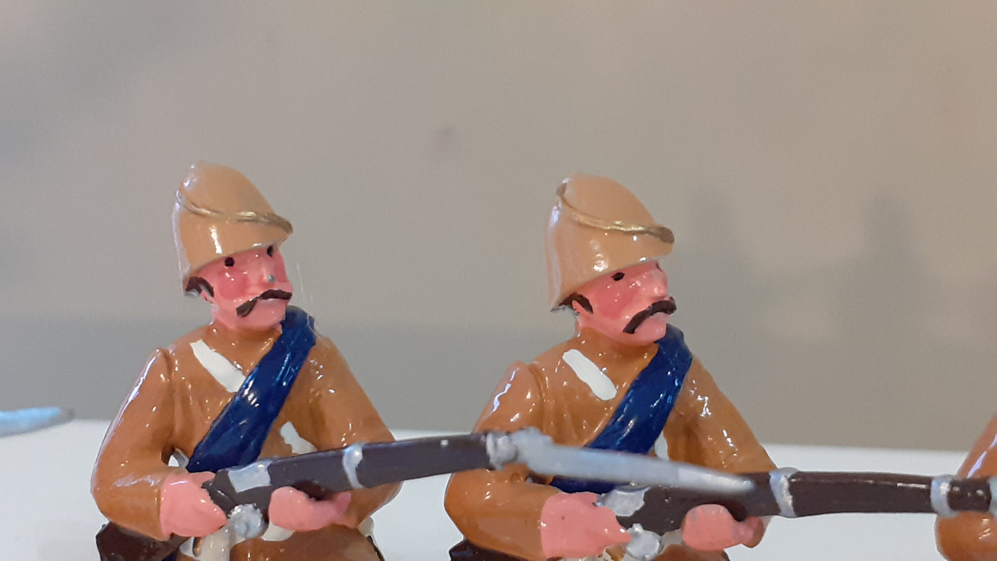 trophy miniatures early 1991 kneeling York lancs marines camel 1:32 metal boxed
