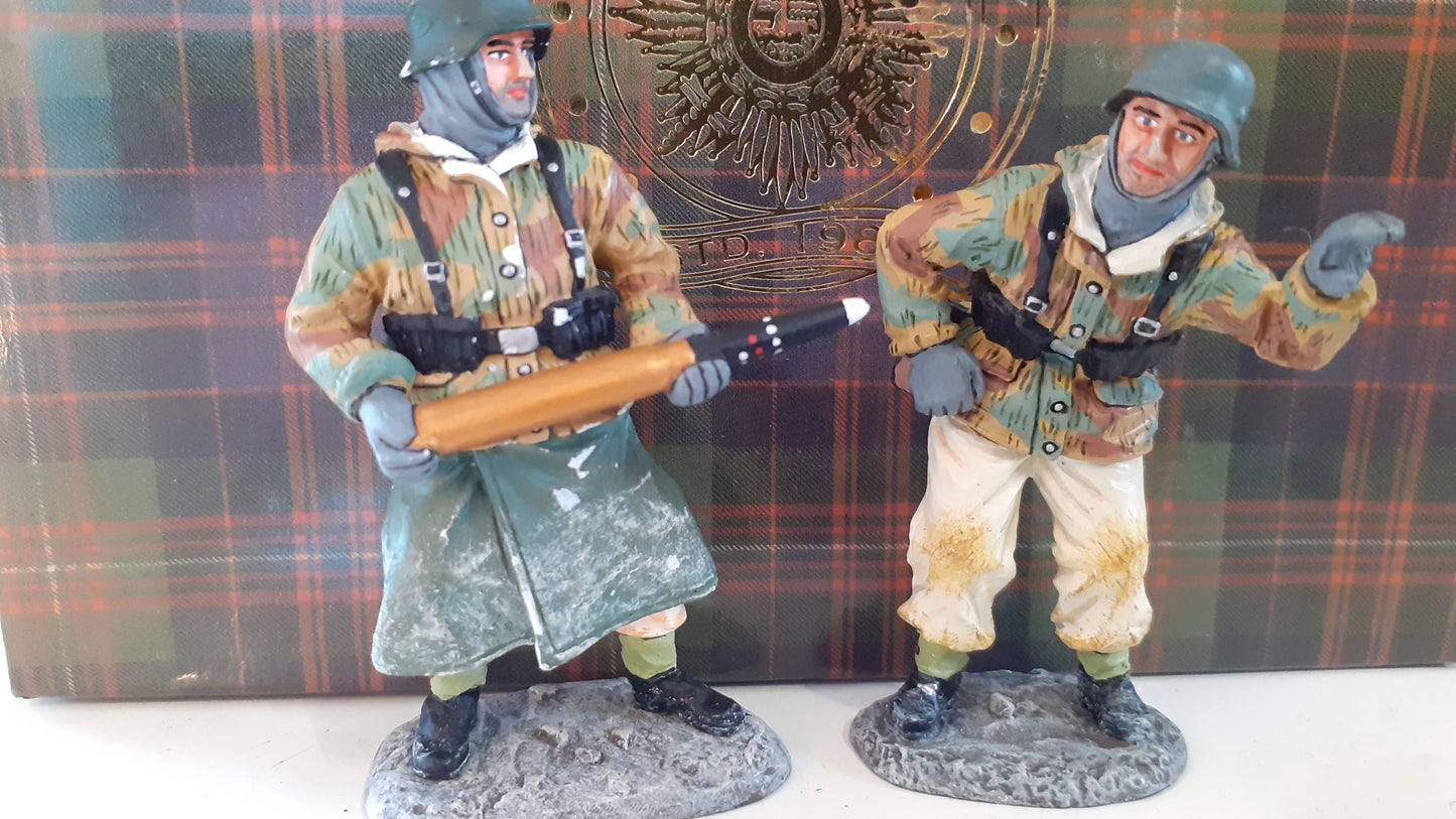 King and country ww2 german 88m crew panzer tank 2010 boxed bbg38 bbg038 s3