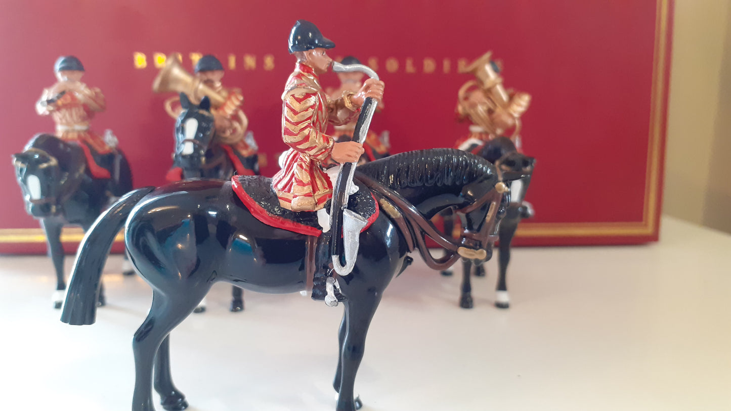 BRITAINS 00073 lifeguards state dress 9 piece MOUNTED BAND 1999 1:32 set 1
