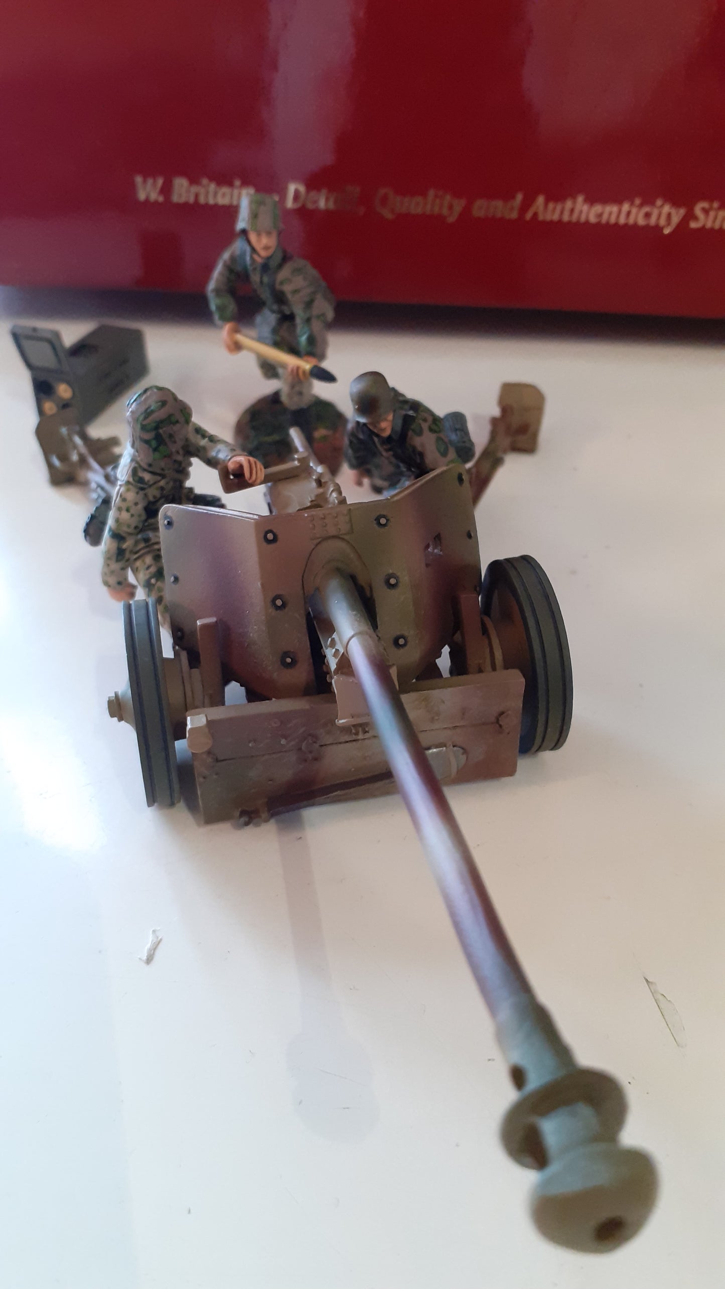 Britains 17659 ww2 German panzer pak 40 cannon crew