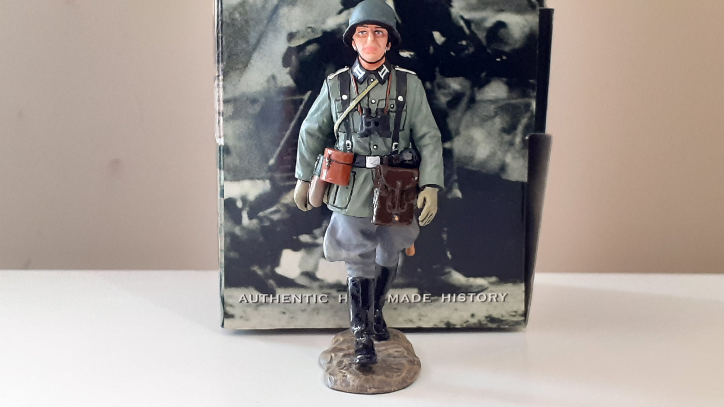 King and country marching officer german wss95 wss095 ww2 boxed wdbrb