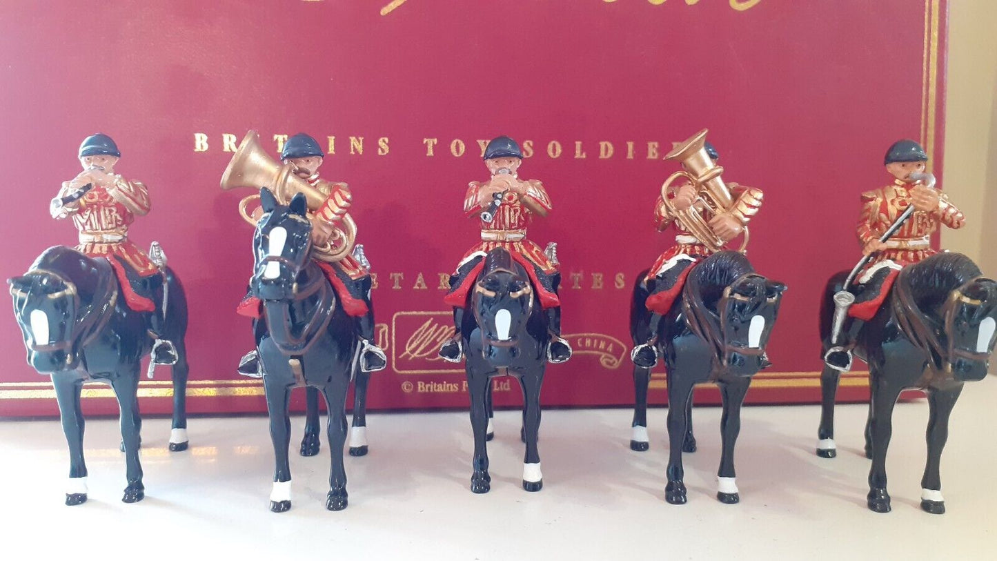 BRITAINS 00073 lifeguards state dress 9 piece MOUNTED BAND 1999 1:32 set 1