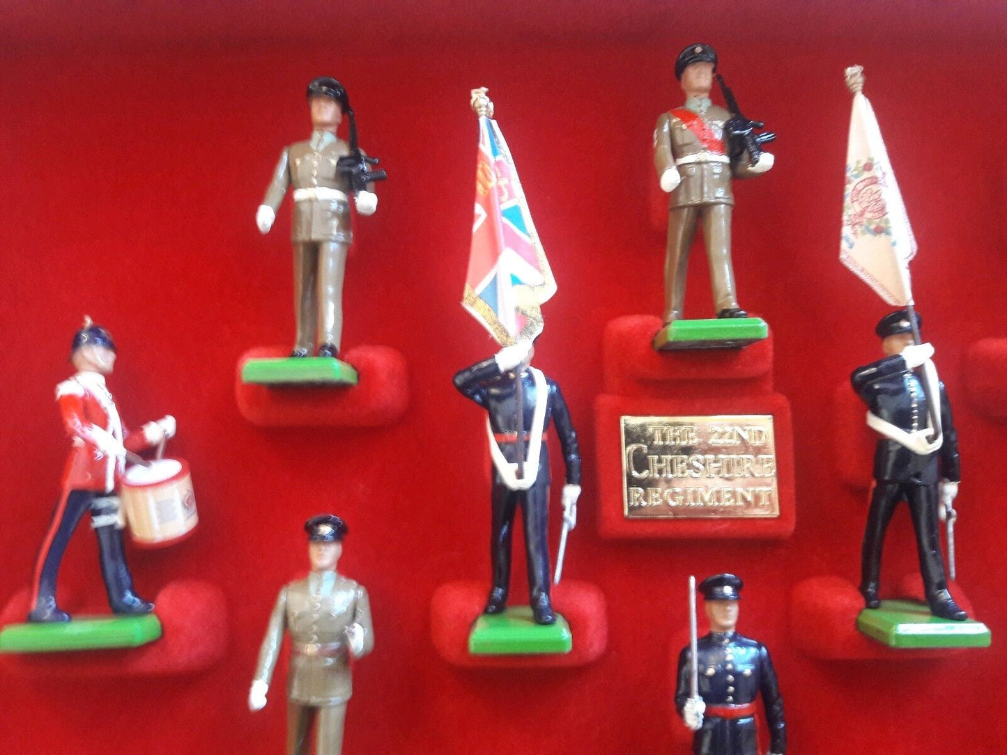 Britains limited edition cheshire regiment 1989 1:32 5189 300th anniversary