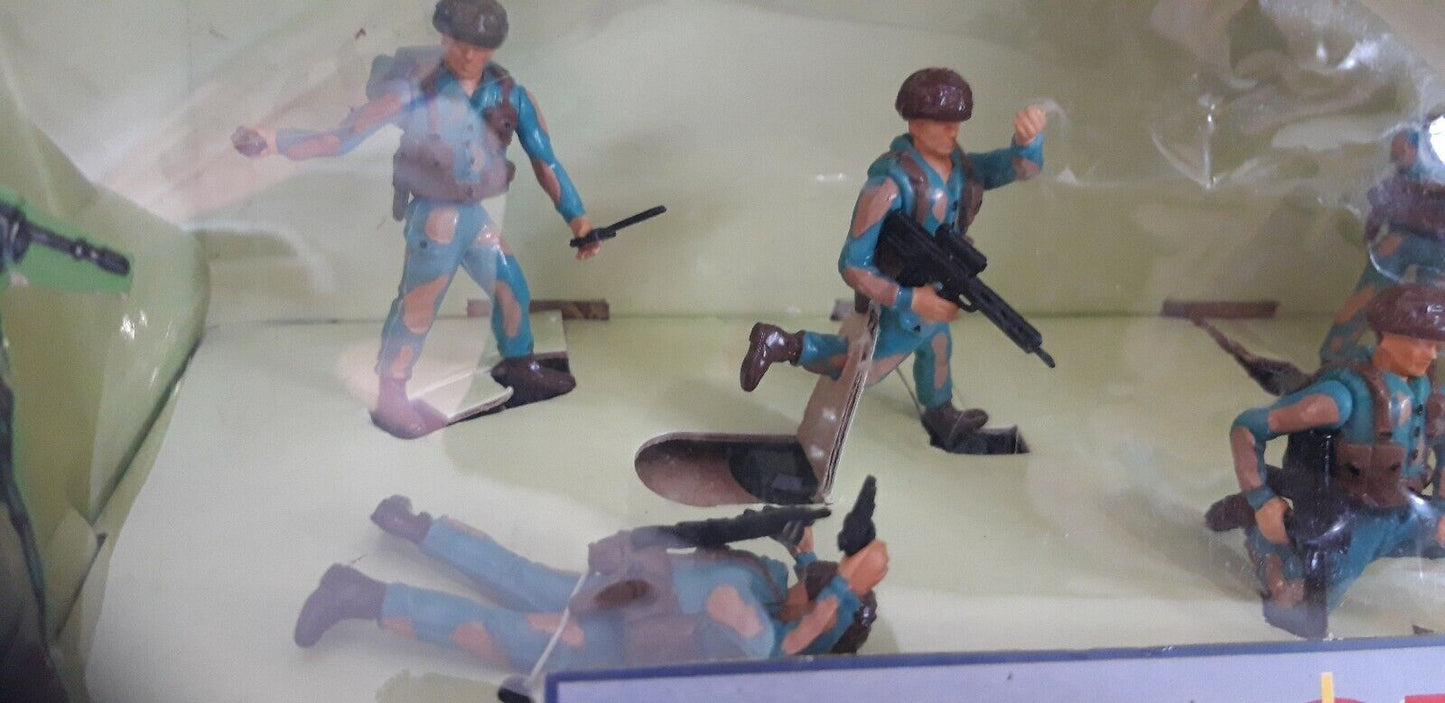 Britains deetail ww2 task force poseable full set boxed 1990s 1:32