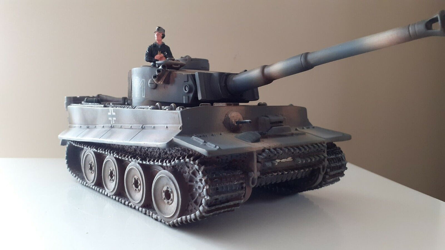 The new model army ww2 German tiger panzer tank winter bulge boxed 1:30 311 CC