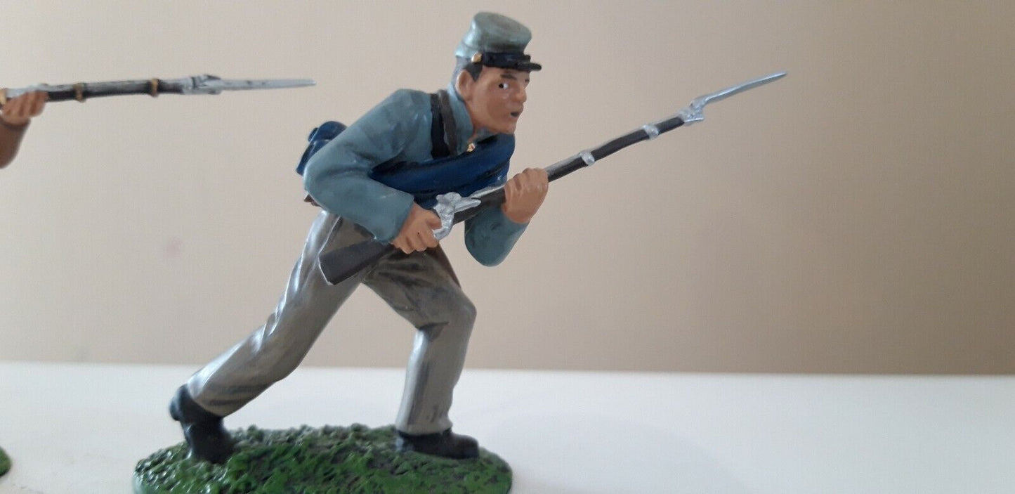Britains 17104 acw confederate infantry clear the way boxed 1:32