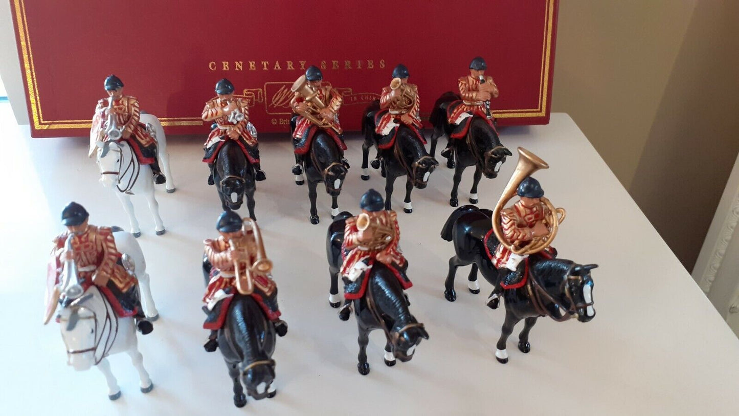 BRITAINS 00074 lifeguards state dress 9 piece MOUNTED BAND 1999 1:32 set 2