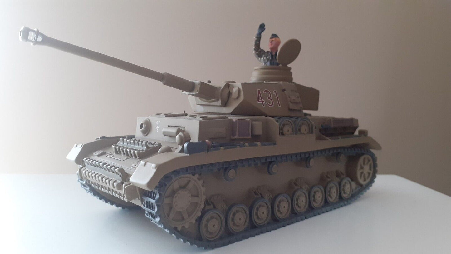 Britains 17460 431 00285 ww2 German panzer iv tank and rommel boxed 1:32
