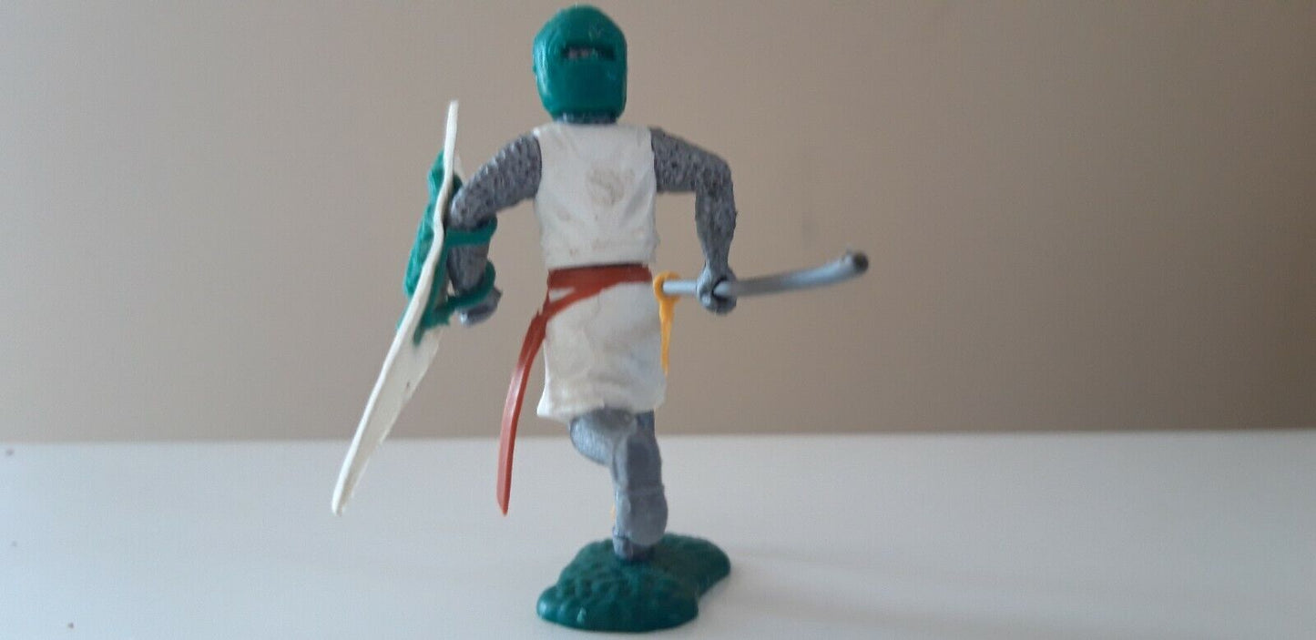 Timpo knights 1970s rare running green helmet 1:32 scale