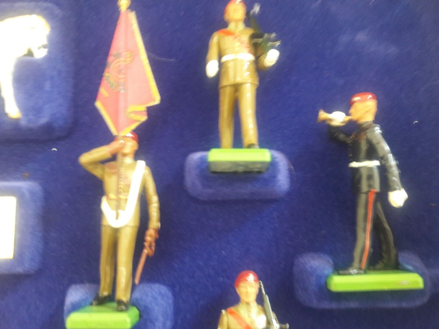 Britains limited edition parachute regiment 50th 1990 1:32 5190 paras