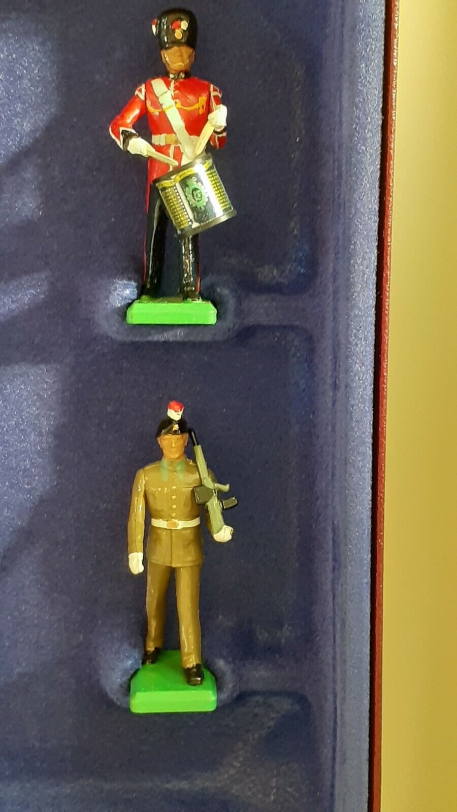 Britains limited edition royal regiment of fusiliers 1993 5193 s736