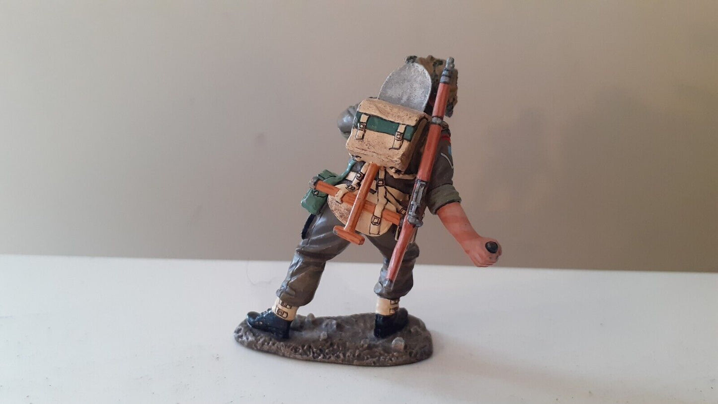 King and country ww2 d-day throwing british canadian 2009 no box dd120 w12