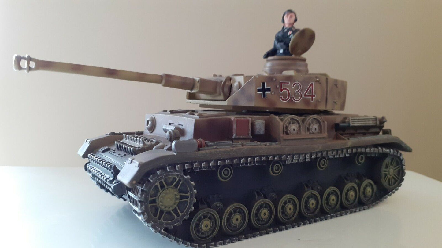 Britains 17460 534 ww2 German panzer iv tank boxed 1:32