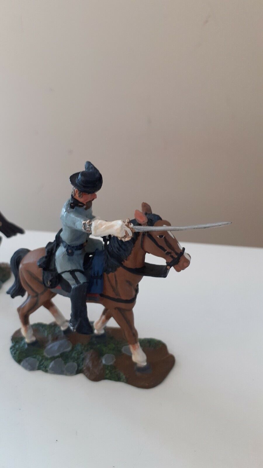 Britains 17372 acw confederate cavalry guidon boxed 1:32