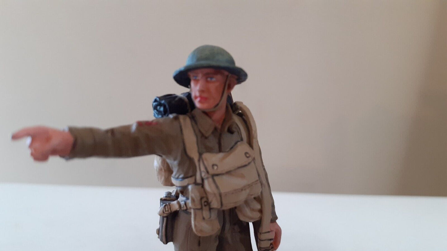 King and country fob023 Ww2 british army sergeant pointing d-day boxed 1:30