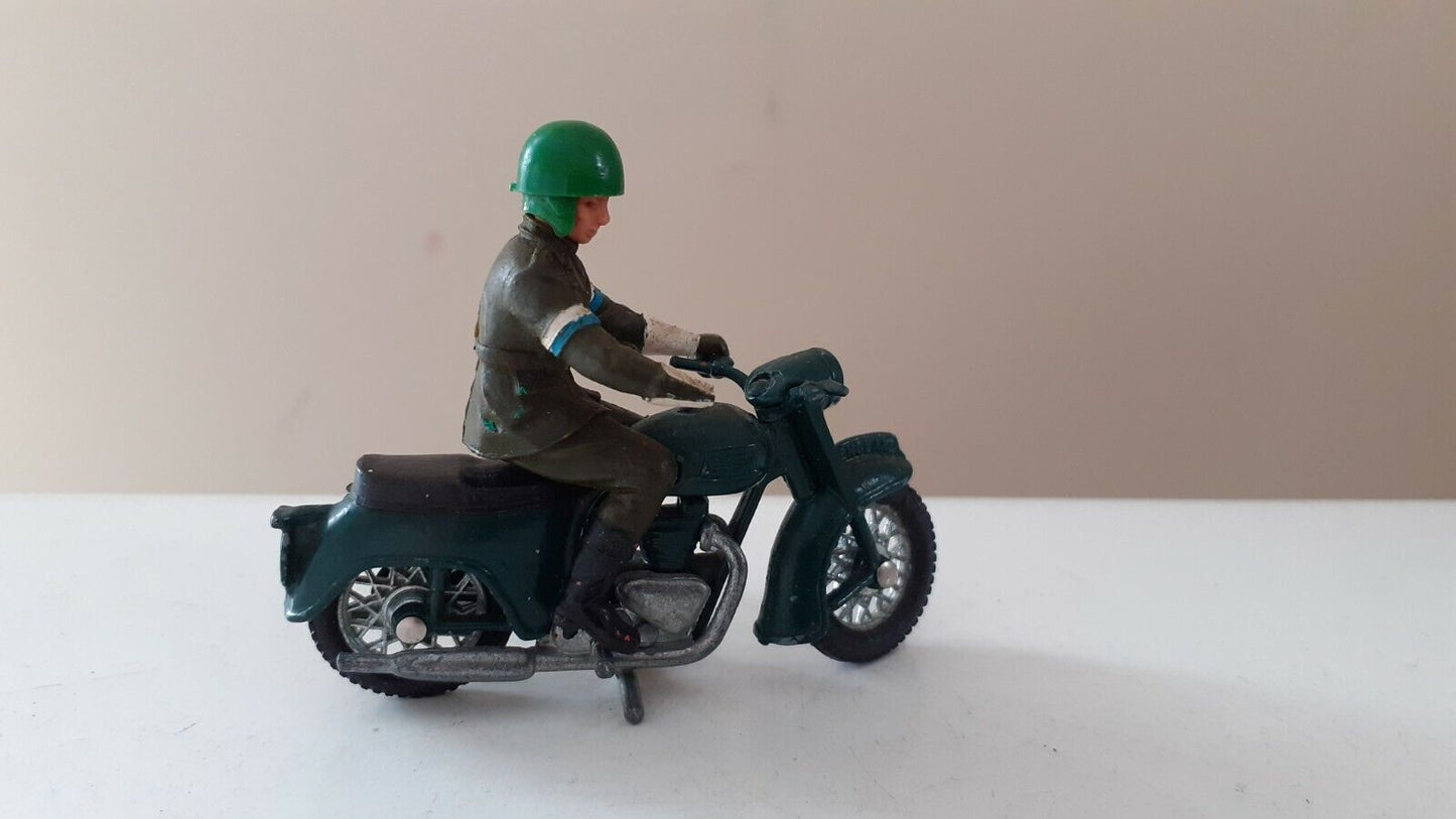 Britains deetail ww2 British dispatch rider 1:32 metal bike plastic figures