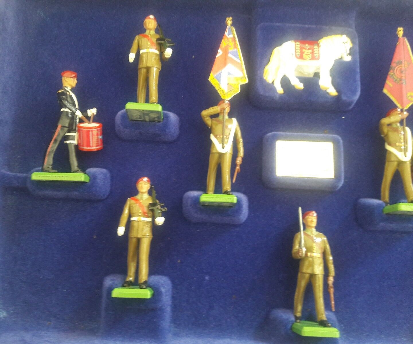 Britains limited edition parachute regiment 50th 1990 1:32 5190 paras