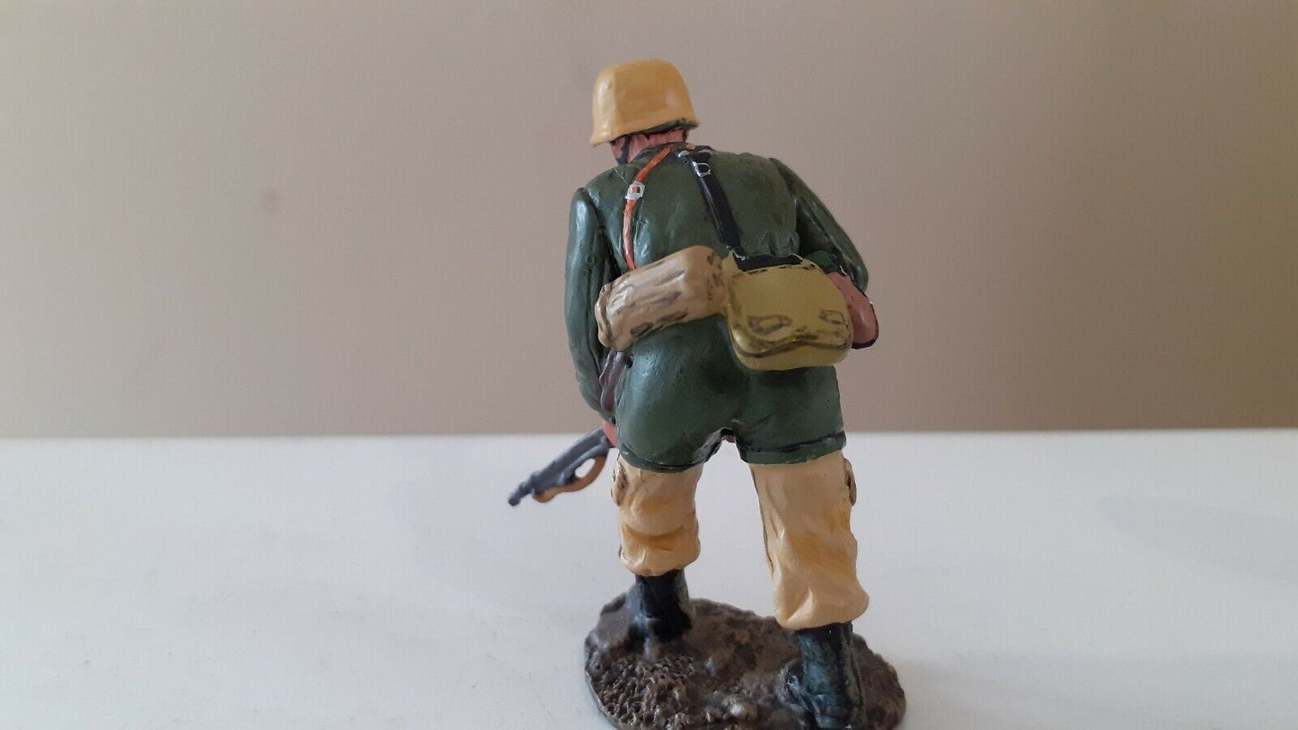 New Model Army ww2 german GFJ2 Fallschirmjagers Afrika Korps one figure no box
