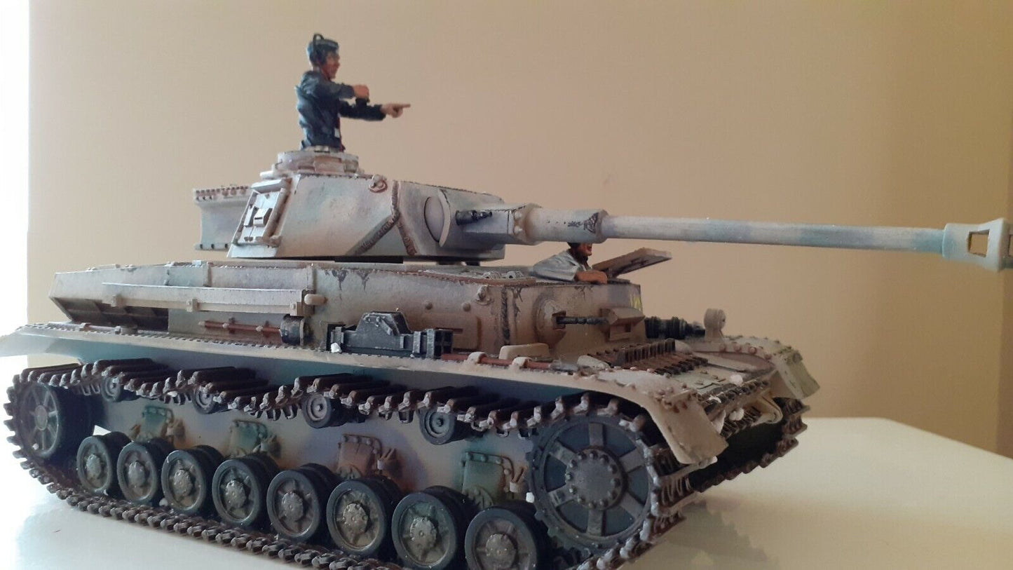 The collectors showcase ww2 German tank panzer iv pzkfwiv aus.g cs00434 1:30