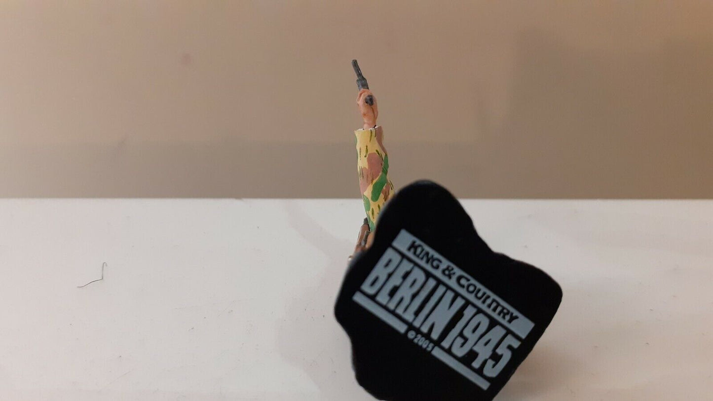 King and country german ww2 berlin waffen officer winter no box 1:30 w3