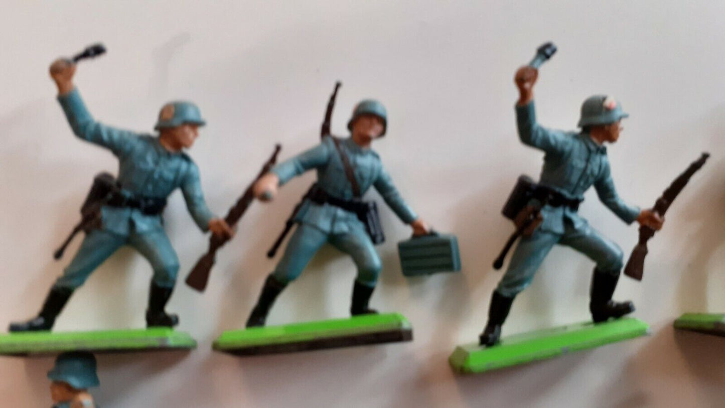 Britains deetail ww2 German infantry 1970s 1:32 b2