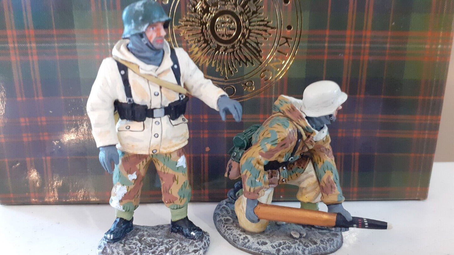 King and country ww2 german 88m crew panzer tank 2010 boxed bbg46 bbg046 s3