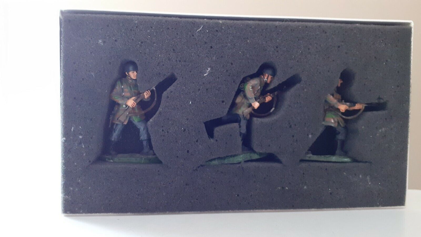 Britains 17458 ww2 d-day German paratroopers fallschirmjaeger boxed 2003