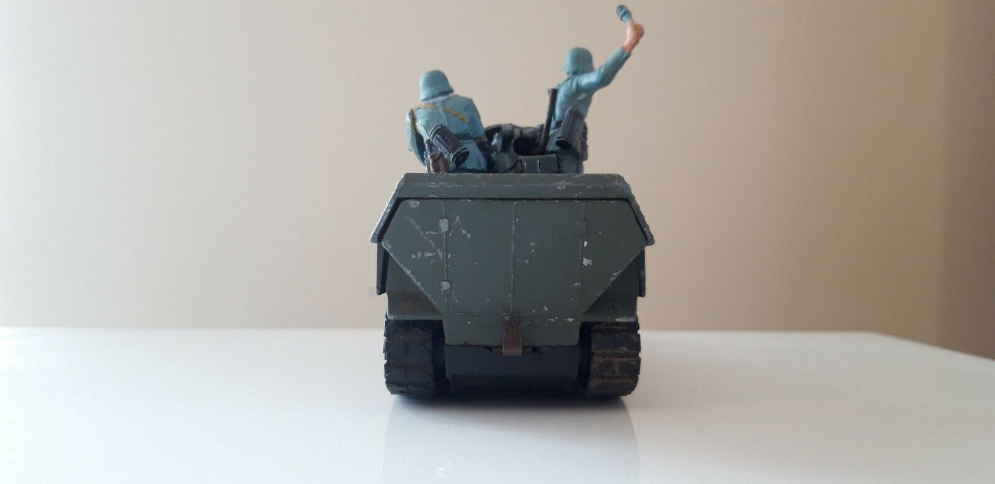 Britains deetail crew dinky ww2 german tank destroyer 1970s 1:32 b1