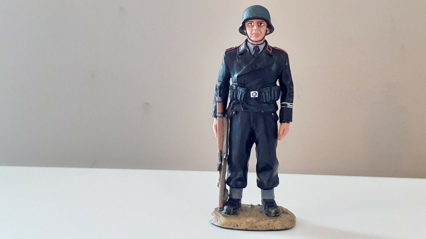 King and country ww2 german panzer waffen sentry parade ws156 no box w4