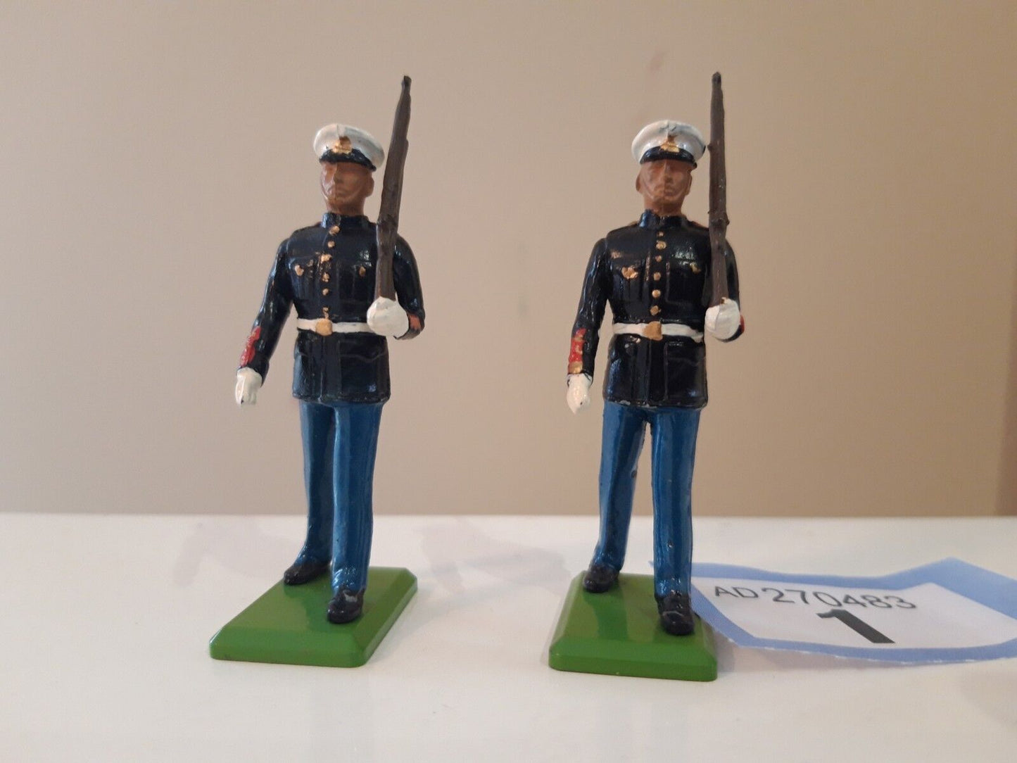 Britains ceremonial 2 us marines usmc 1:32 metal figures